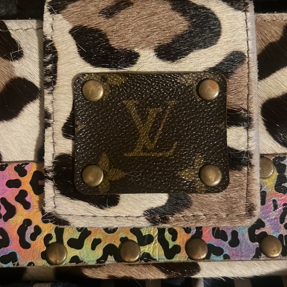 Wallet - Picture 4 of 16